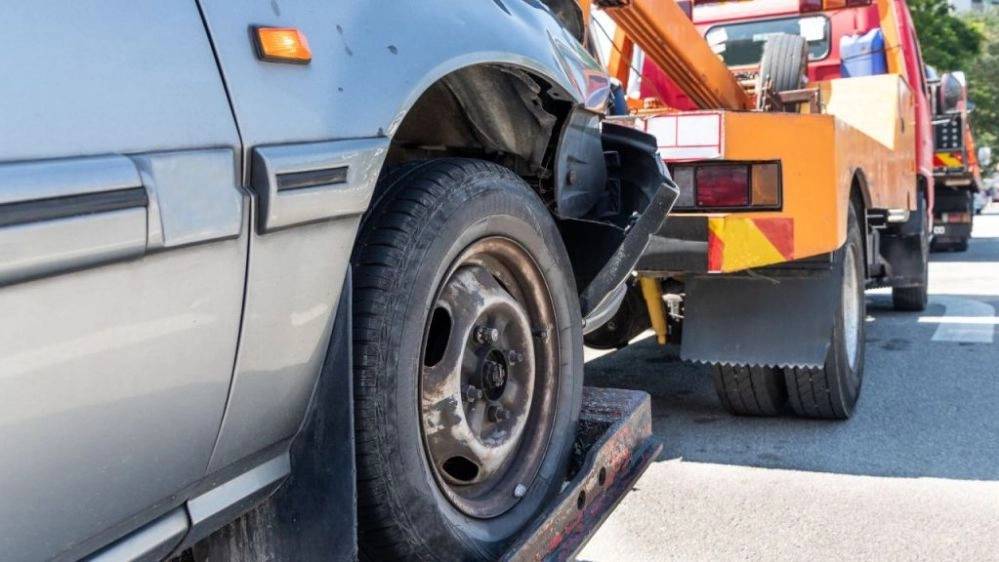 یدک کش آزاد در کرمان